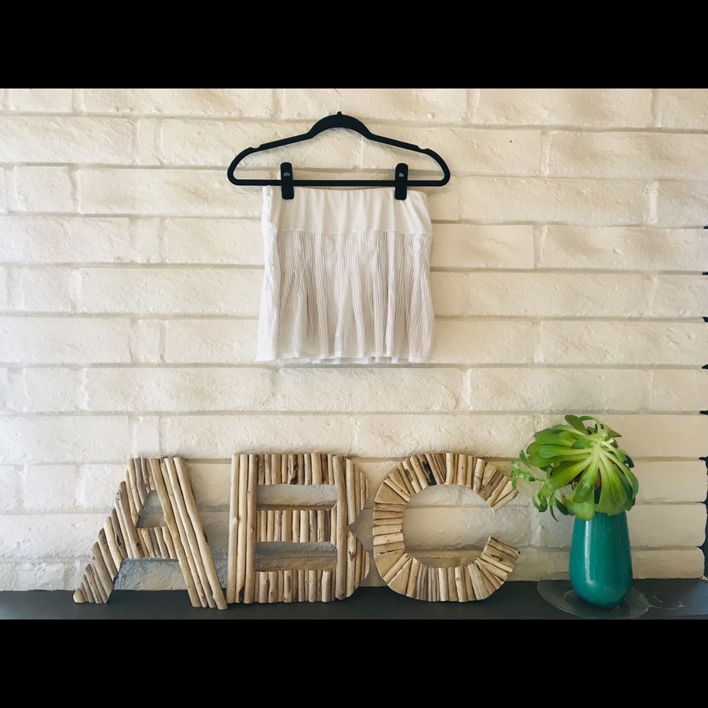 Christie white tennis skirt